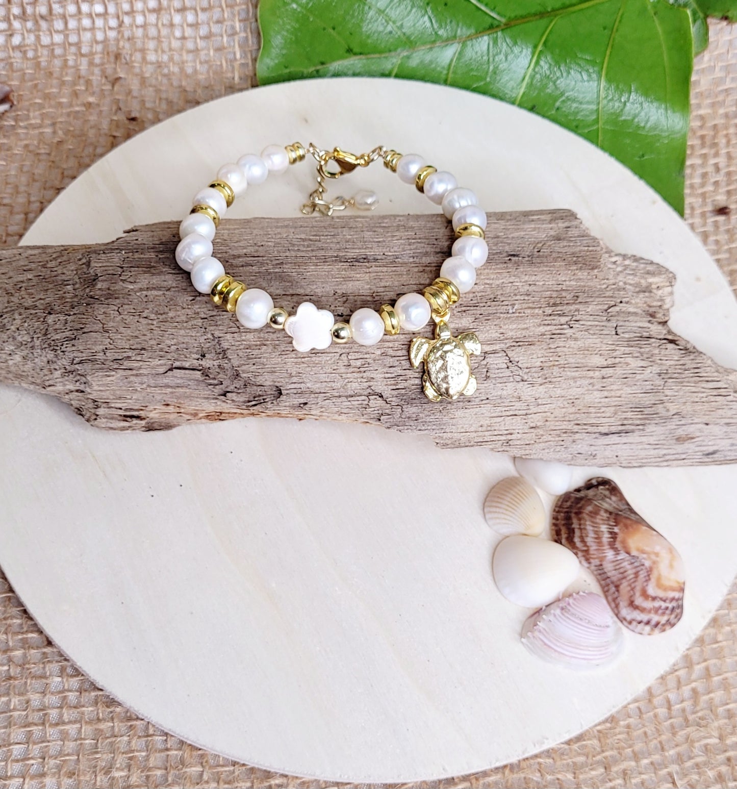 Wired Pearl Bracelet