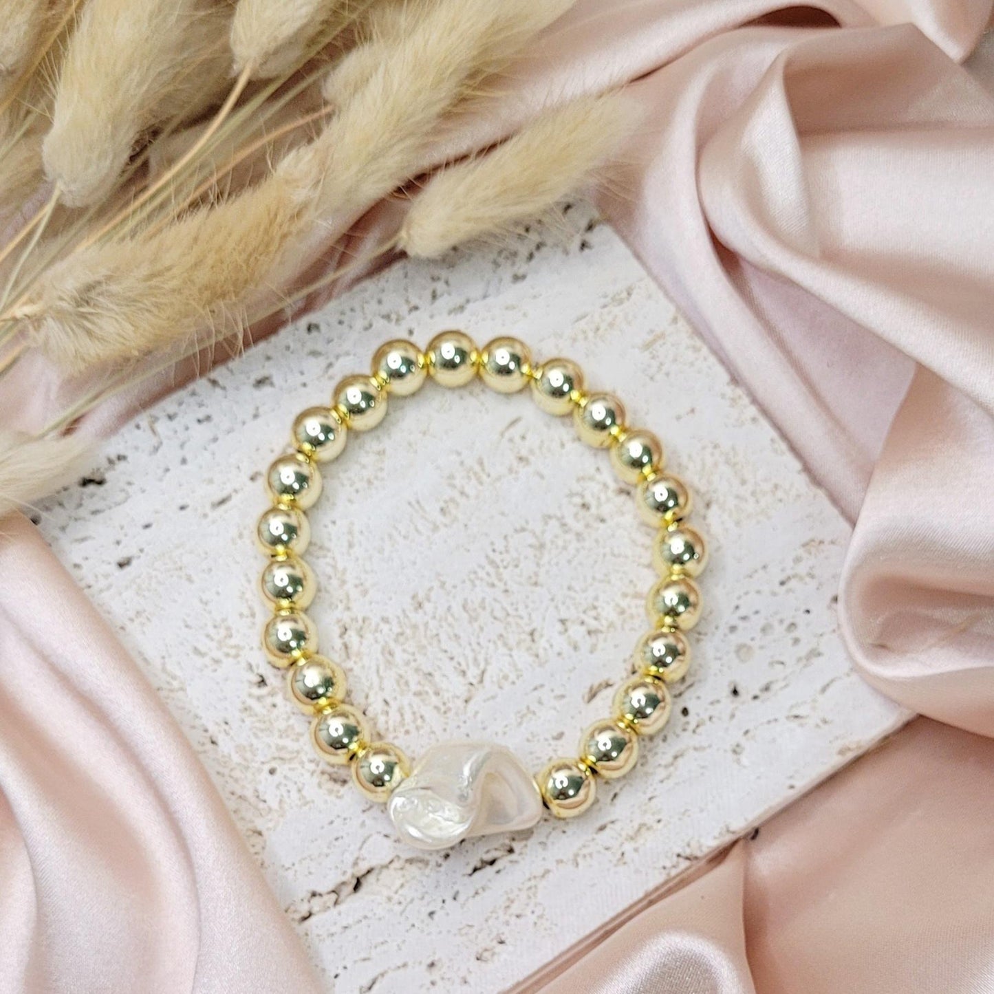 Colorful Mother of Pearl Bracelet Set